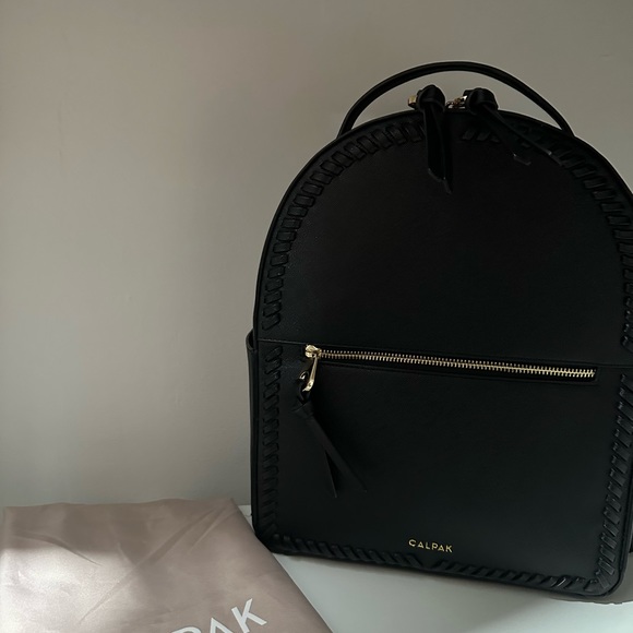 CalPak Large Backpack - Picture 5 of 6